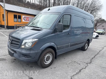 2018 Mercedes-Benz Sprinter 2500 Cargo Van Standard Roof 144.3" WB - miniatura 3