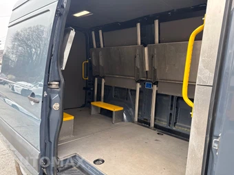 2018 Mercedes-Benz Sprinter 2500 Cargo Van Standard Roof 144.3" WB - miniatura 31