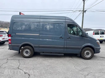 2018 Mercedes-Benz Sprinter 2500 Cargo Van Standard Roof 144.3" WB - miniatura 8