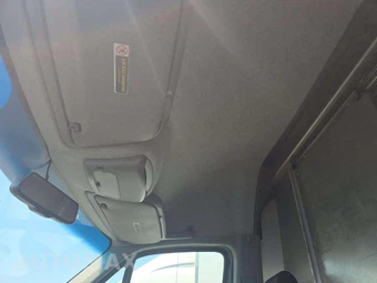 2018 Mercedes-Benz Sprinter 2500 Cargo Van Standard Roof 144.3" WB – miniatura 11