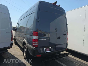 2018 Mercedes-Benz Sprinter 2500 Cargo Van Standard Roof 144.3" WB – miniatura 2