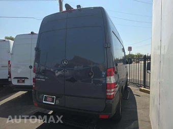 2018 Mercedes-Benz Sprinter 2500 Cargo Van Standard Roof 144.3" WB – miniatura 3