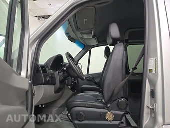 2018 Mercedes-Benz Sprinter 2500 Passenger Van High Roof 144.3" WB - miniatura 7