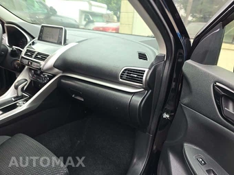 2018 Mitsubishi Eclipse Cross LE – miniatura 19