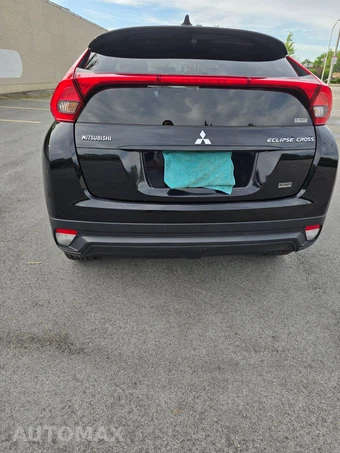2018 Mitsubishi Eclipse Cross LE - miniatura 10