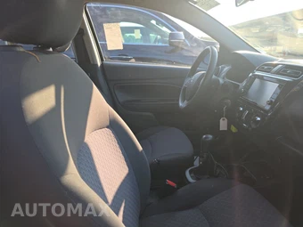 2018 Mitsubishi Mirage ES – miniatura 8