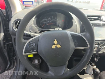 2018 Mitsubishi Mirage ES – miniatura 10