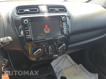 2018 Mitsubishi Mirage G4 ES – miniatura 11