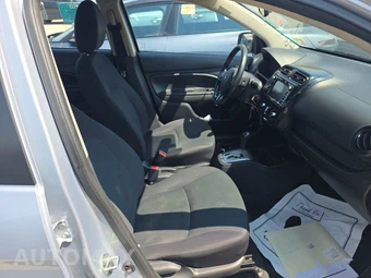 2018 Mitsubishi Mirage G4 ES – miniatura 8
