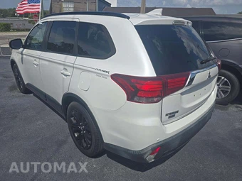 2018 Mitsubishi Outlander LE – miniatura 2