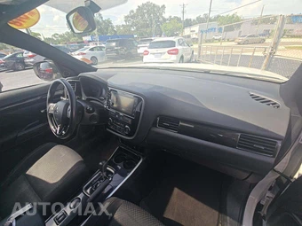 2018 Mitsubishi Outlander LE – miniatura 20
