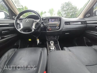 2018 Mitsubishi Outlander PHEV GT – miniatura 11