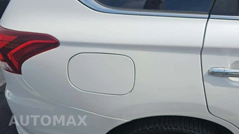 2018 Mitsubishi Outlander PHEV GT – miniatura 20