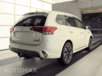 2018 Mitsubishi Outlander PHEV GT – miniatura 4