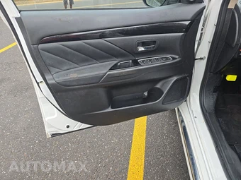 2018 Mitsubishi Outlander PHEV GT – miniatura 9
