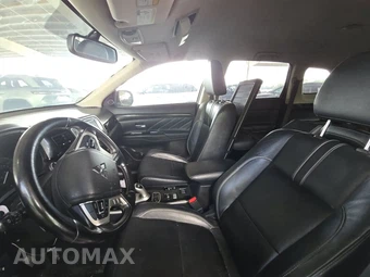 2018 Mitsubishi Outlander PHEV GT - miniatura 7
