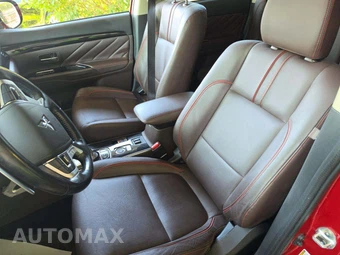 2018 Mitsubishi Outlander PHEV GT - miniatura 6