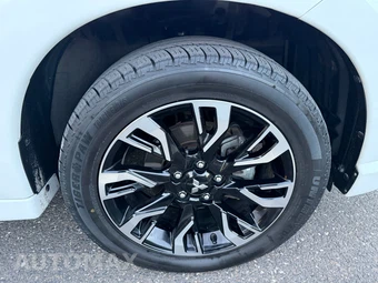 2018 Mitsubishi Outlander PHEV SEL - miniatura 22