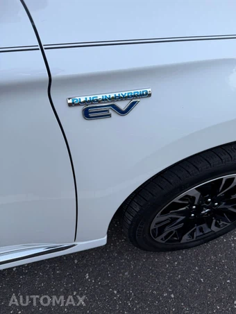 2018 Mitsubishi Outlander PHEV SEL - miniatura 24