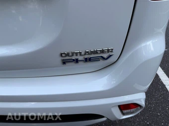 2018 Mitsubishi Outlander PHEV SEL - miniatura 26
