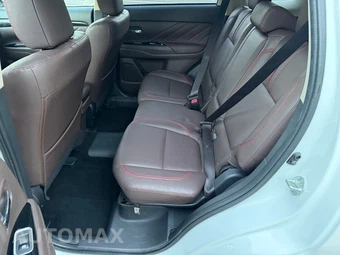2018 Mitsubishi Outlander PHEV SEL - miniatura 28