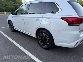 2018 Mitsubishi Outlander PHEV SEL - miniatura 51