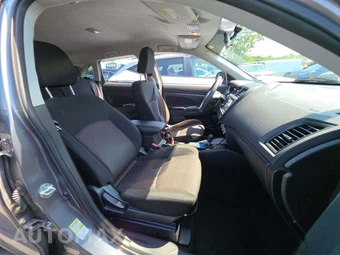 2018 Mitsubishi Outlander Sport ES - miniatura 18