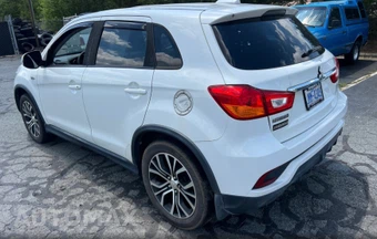 2018 Mitsubishi Outlander Sport - miniatura 7