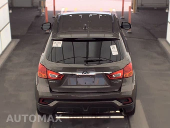 2018 Mitsubishi Outlander Sport LE – miniatura 5