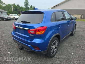 2018 Mitsubishi Outlander Sport LE - miniatura 3