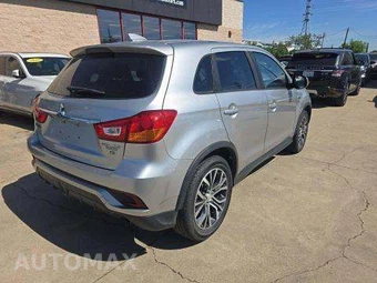 2018 Mitsubishi Outlander Sport SE – miniatura 3