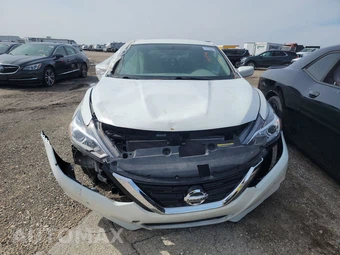 2018 Nissan Altima 2.5 S – miniatura 2