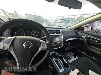 2018 Nissan Altima 2.5 S - miniatura 2