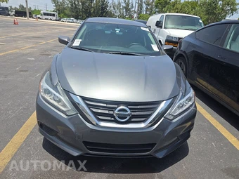 2018 Nissan Altima 2.5 S - miniatura 2