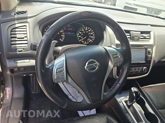 2018 Nissan Altima 2.5 SR – miniatura 10
