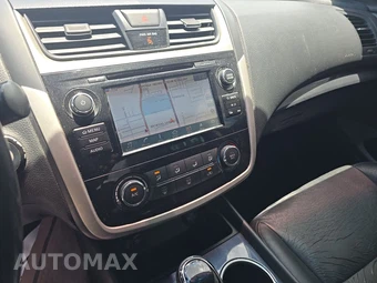 2018 Nissan Altima 2.5 SR – miniatura 11