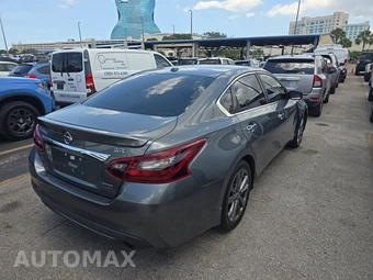2018 Nissan Altima 2.5 SR – miniatura 4
