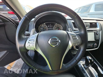 2018 Nissan Altima 2.5 SR – miniatura 10