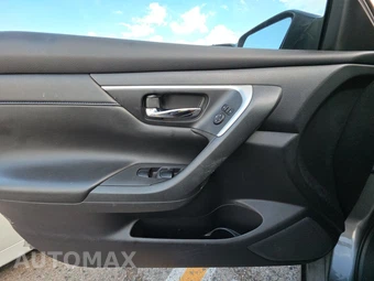 2018 Nissan Altima 2.5 SR – miniatura 9