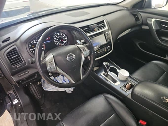 2018 Nissan Altima 2.5 SR – miniatura 11