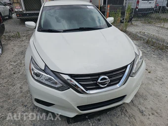 2018 Nissan Altima 2.5 SR – miniatura 2