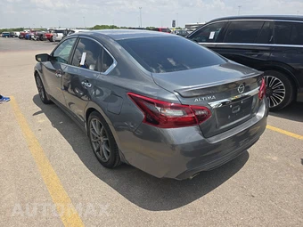2018 Nissan Altima 2.5 SR - miniatura 6