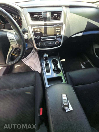 2018 Nissan Altima 2.5 SR - miniatura 10