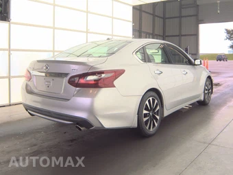 2018 Nissan Altima 2.5 SV – miniatura 4