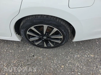 2018 Nissan Altima 2.5 SV - miniatura 11
