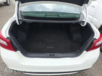 2018 Nissan Altima 2.5 SV - miniatura 19