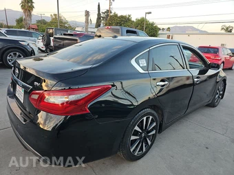 2018 Nissan Altima 2.5 SV – miniatura 4