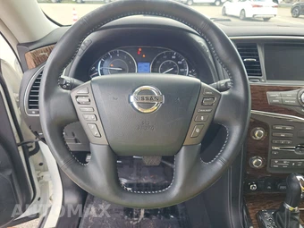 2018 Nissan Armada Platinum – miniatura 10