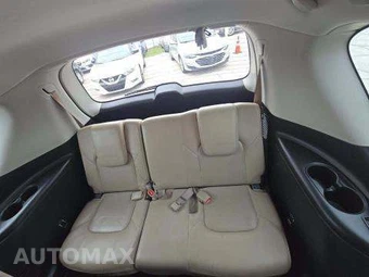2018 Nissan Armada SL – miniatura 15