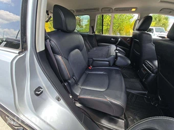 2018 Nissan Armada SL – miniatura 17